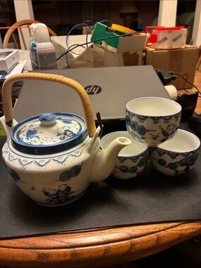 Arita - Authentic Japanese Porcelain Tea Set. White w/ Handpainted Cobalt Blue.